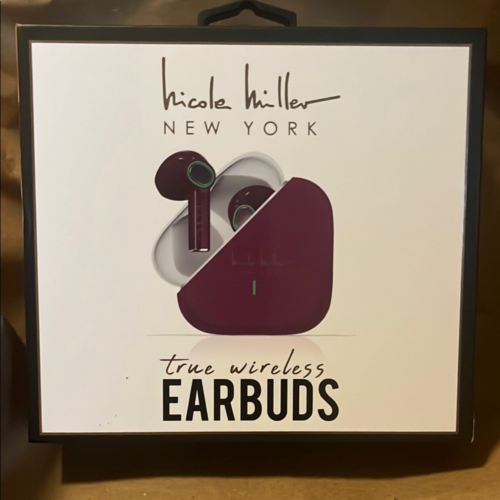 Nicole Miller Purple Wireless Earbud Headphones